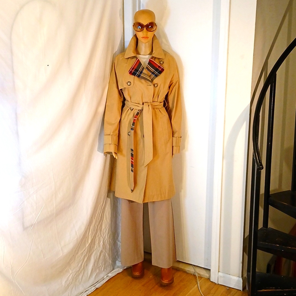 Stunning NWT Abercrombie & Fitch Tan Kahki & Plaid Trench Coat